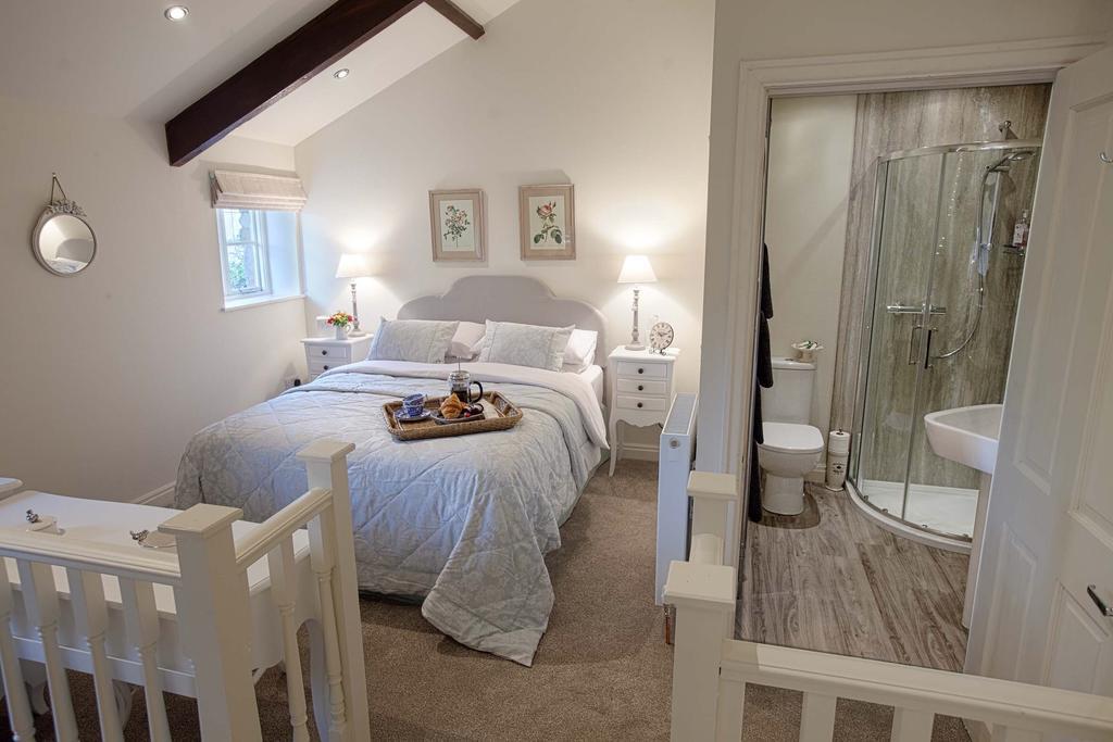 Linton Court Coach House Apartment Сетъл Стая снимка