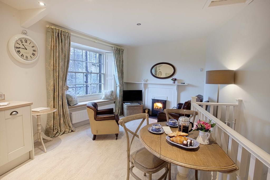 Linton Court Coach House Apartment Сетъл Стая снимка