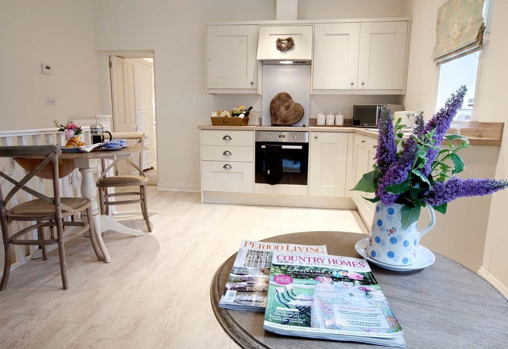 Linton Court Coach House Apartment Сетъл Стая снимка
